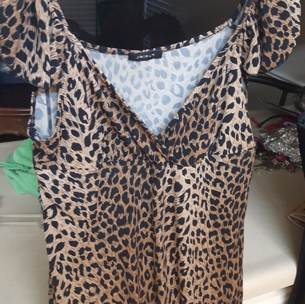 Cute leopard blouse